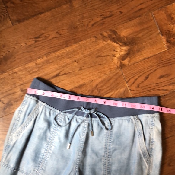 NEW NWT White House Black Market The TAPERED Ankle Chambray Jean Pant size 6 - Picture 11 of 14